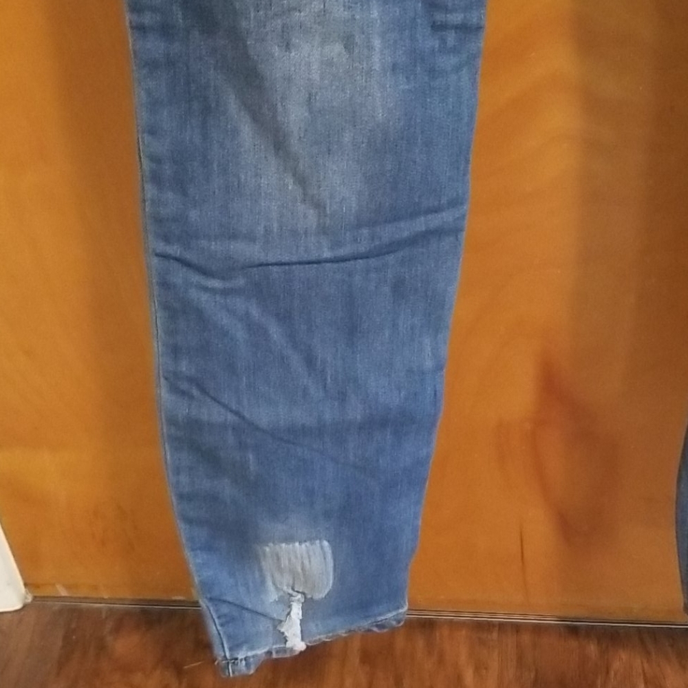 Indigo Thread Co Distressed Jeans 2 - Picture 8 of 12